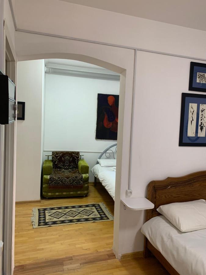 In The Center Of The City 2Rooms Tiflis Exterior foto